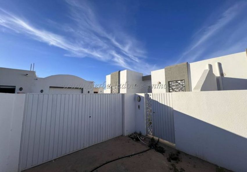 Une belle villa avec piscine à vendre 📍à Houmt Souk - Djerba