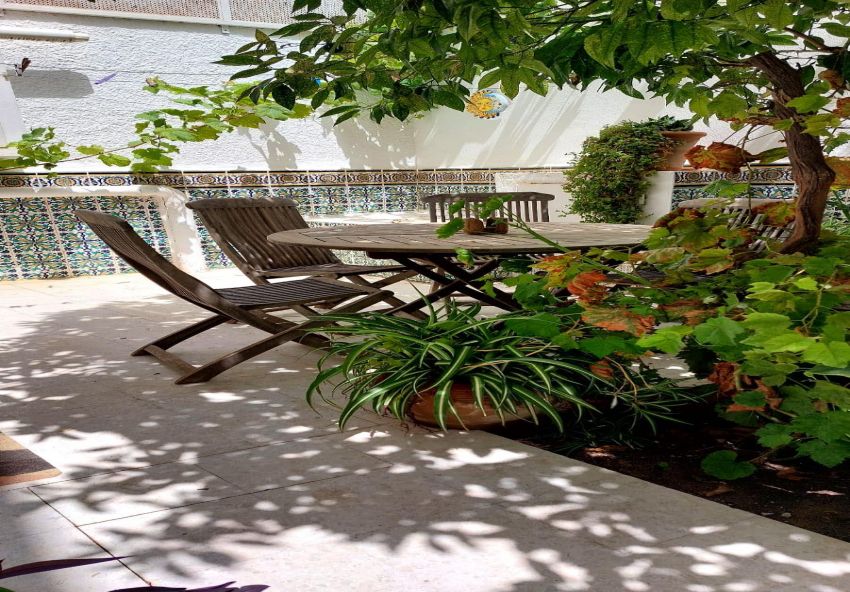 Un RDC avec jardin et meublé à la corniche Hammamet