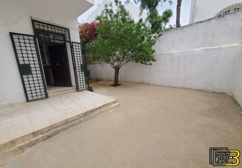 A Louer : Un étage de villa s+3 dans un quartier calme et sécurisé à Manar 1