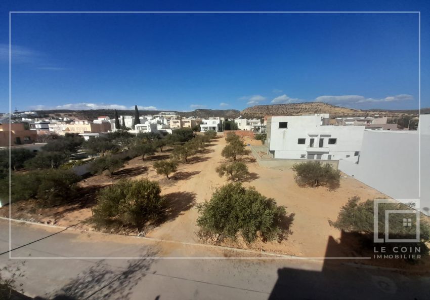 #terrain entouré par des #villas à #Hammamet nord cité diamant.