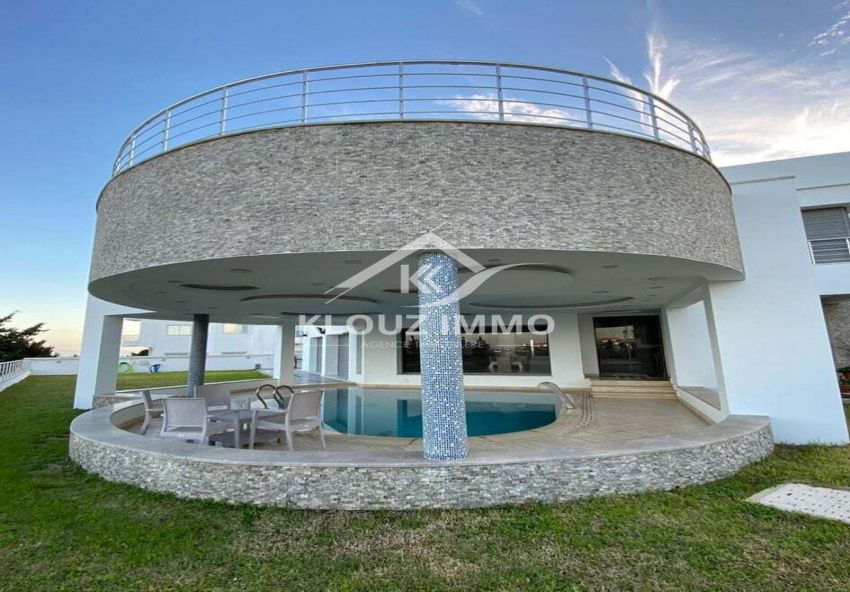 Réf DM7211 A louer Une Luxueuse Villa à Corniche Bizerte