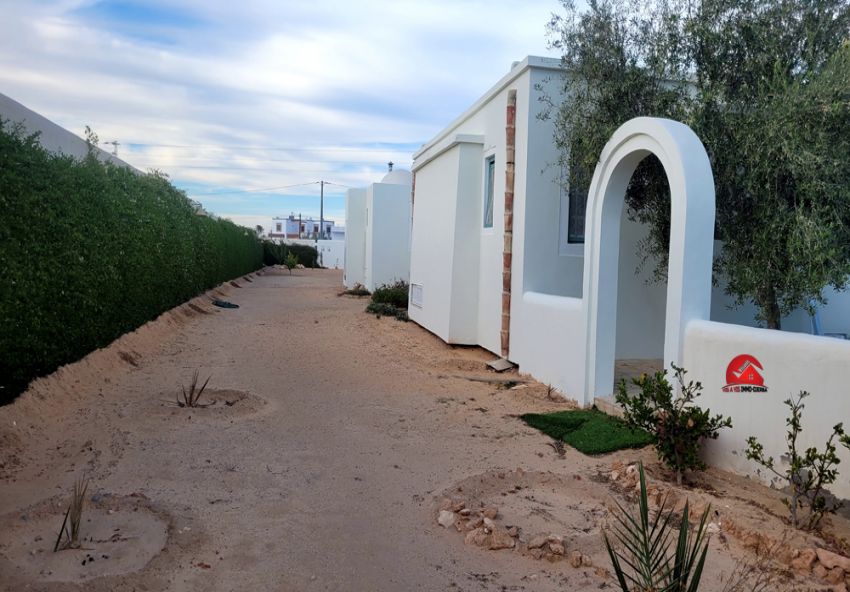 Vente maison djerbienne avec piscine à Arkou Djerba - Réf V602