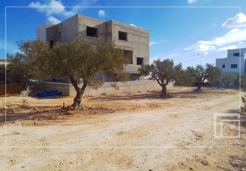#terrain entouré par des #villas à #Hammamet nord cité diamant.