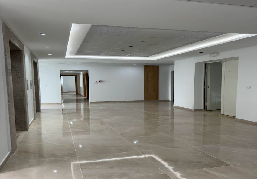 Immeuble neuf 3400 m² au centre de tunis