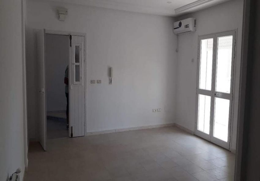 Un Beau Appartement Non Meublé Coté Mer Hammam Sousse