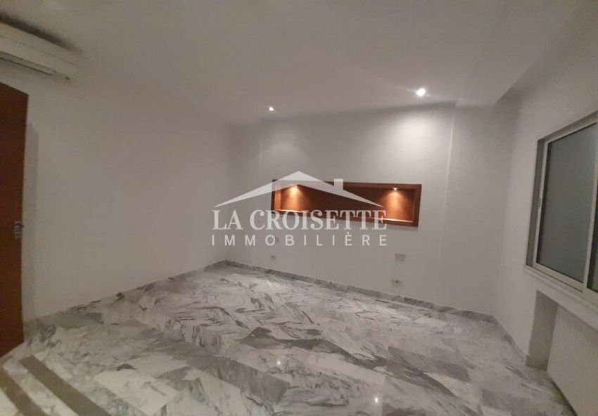 Appartement s+2 à ain zaghouan nord MAL0557