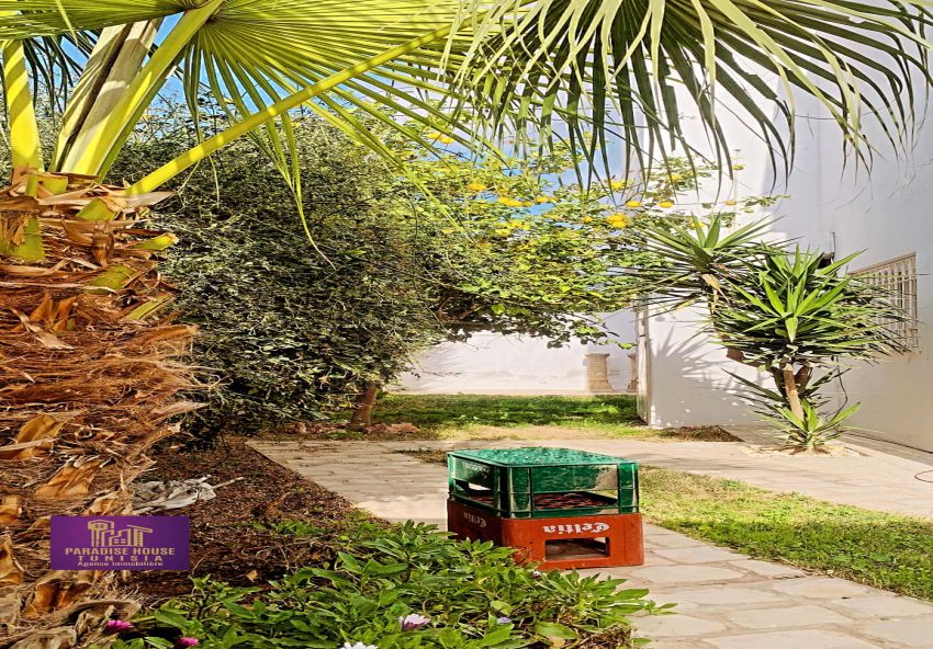 villa independante avec garage et jardin