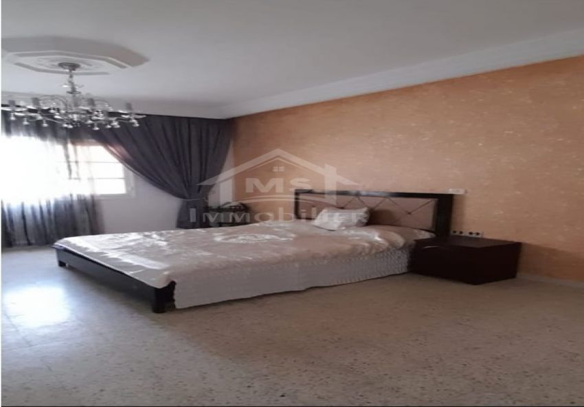 Bel étage de villa à vendre à Hammamet 51355351