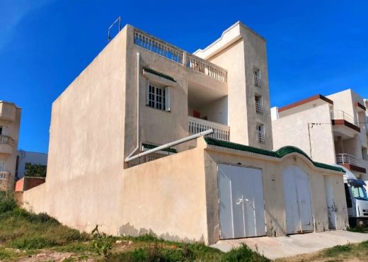 Villa à vendre à Sidi Abel Hamid