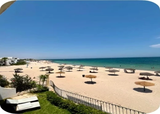 duplex à À Vendre à SOUSSE - VIP Duplex S+4 Indépendant, Pieds Dans L'eau En Vente Au Cœur De Marina Kantaoui