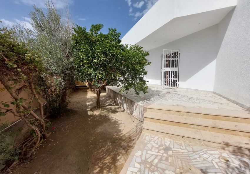 A vendre Villa S+3 a Boumhel