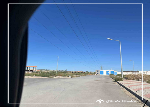 terrain viabilisé à soukra valley