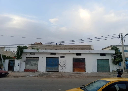 local commercial à À Vendre à TUNIS - فرصة استثمارية ممتازة – عقار للبيع