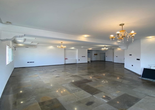 À vendre  Appart S+4 à Kataoui