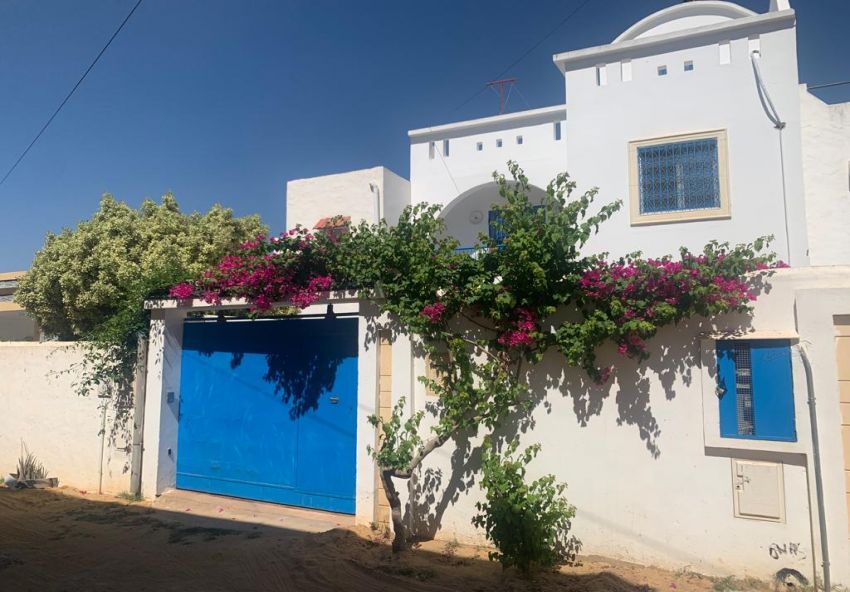 maison à À Vendre à NABEUL - Une belle maison a Hammamet Bir Bouregba