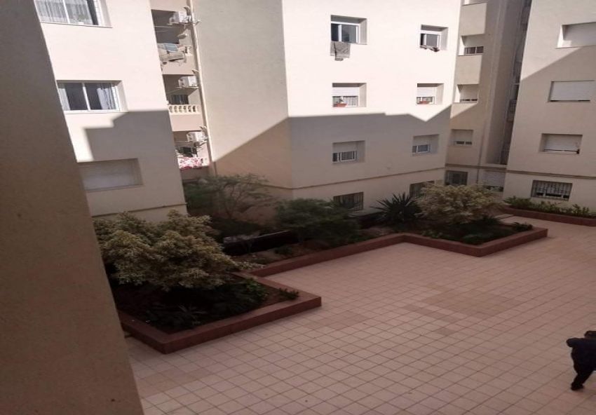 À vendre appartement s +2 à carthage haute standing