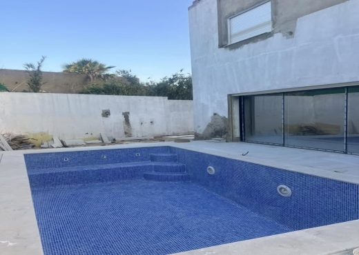 A Vendre Villa a La Soukra