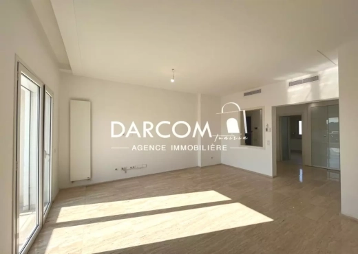 joli s+2 de 144 m² au Lac II