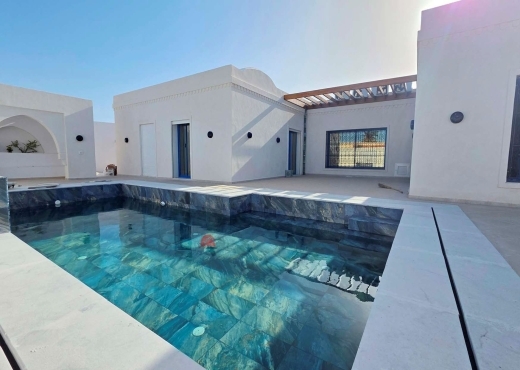 Vente grande maison plain pied à D