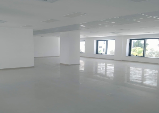 Superbe bureau 720m²hs au lac 2
