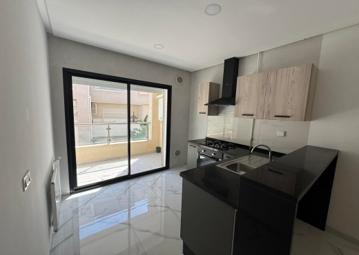 ENNASR 2  : APPARTEMENT S+1 A LOUE