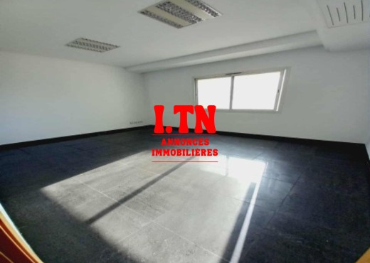 Super bureau 85 m² au lac 2