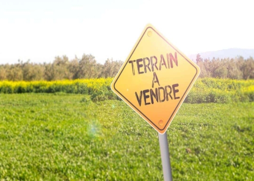 A VENDRE UN TERRAIN A LA SOUKRA