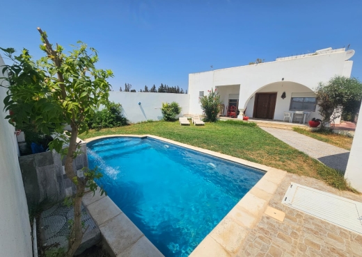 villa a vendre avec piscine