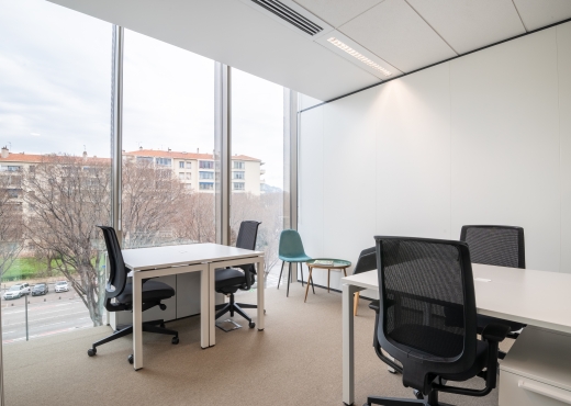 bureau à À Louer à TUNIS - De magnifiques bureaux sur mesure pour 3 personnes à Tunis, Le Golfe de Tunis