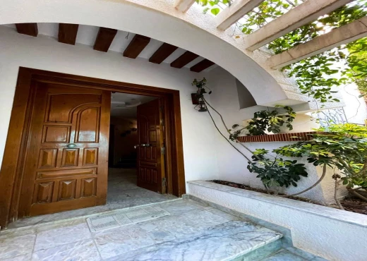 maison à À Vendre à SOUSSE - A vendre villa de luxe à chatt_mar