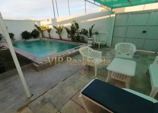 villa à À Louer à ARIANA - Villa à louer avec piscine Soukra