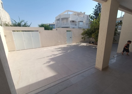 A Vendre Villa S+3 a Khezema