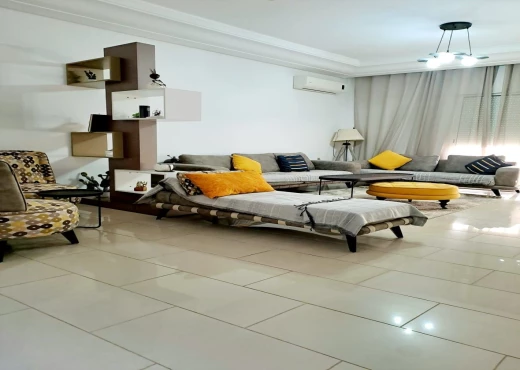 Appartement à À Louer à TUNIS - Excellent S4 meublé Neuf Cité Palmeraies à l'année