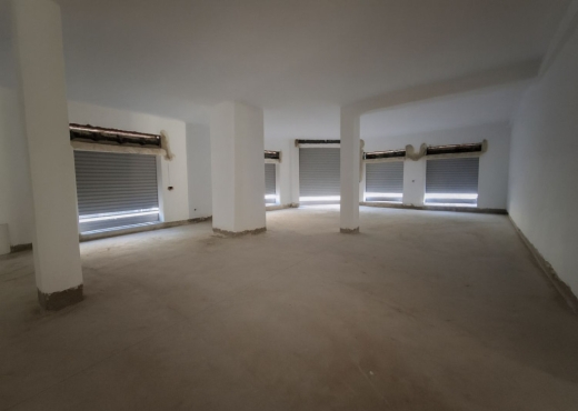 À vendre – Local commercial neuf d