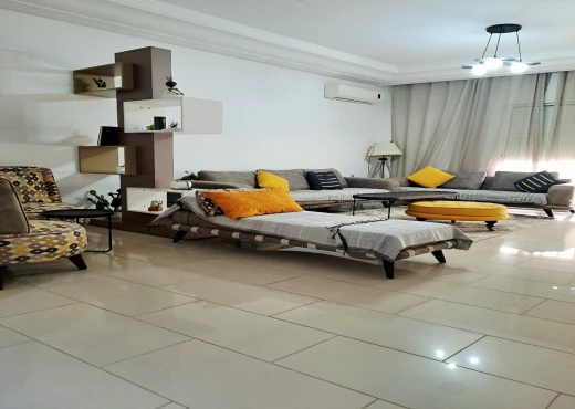 Appartement à À Louer à TUNIS - Apt S4 meublé Neuf Cité l'année