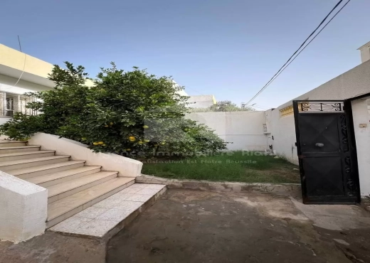 A Vendre Maison S+3 Cite Riadh