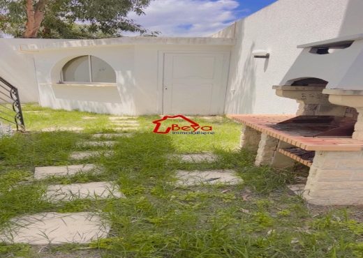 VENTE villa + 2 appartements