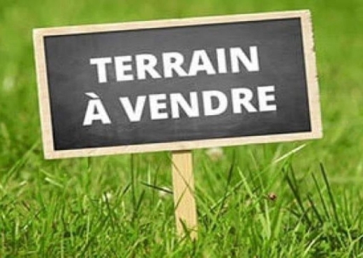 TERRAIN A VENDRE