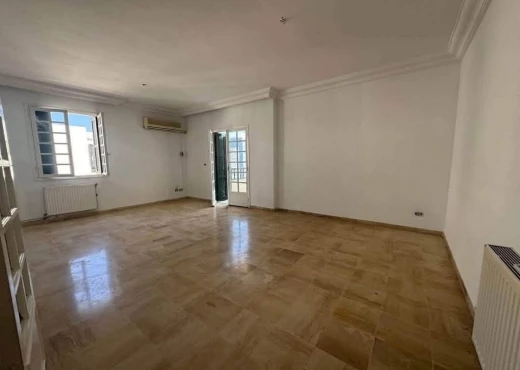 Appartement à À Louer à TUNIS - 📍 LES BERGES DU LAC 2 – APPARTEMENT S+4 À LOUER
