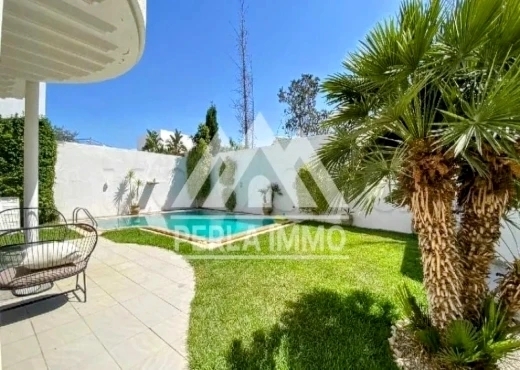 A Vendre Villa de Maître HS Chotrana Ariana