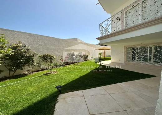 A Vendre villa S4 - Piscine Hergla