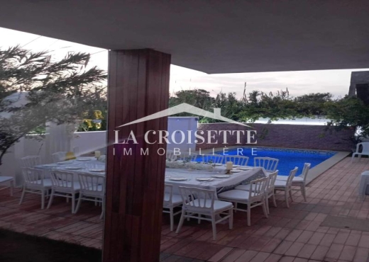 s2 avec piscine à Gammarth