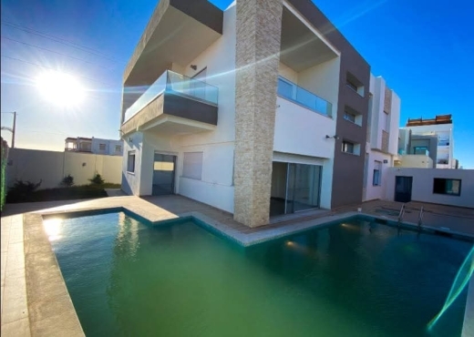 A vendre villa Rte Sidi Mansour Sfax