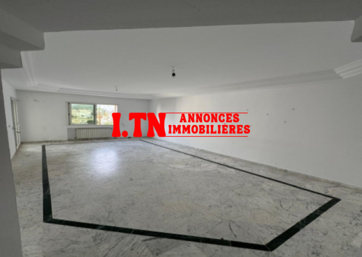 À vendre appartement S+3 125m² à E