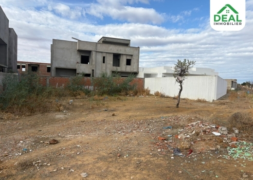 Lot de 452 m² à Messadine .