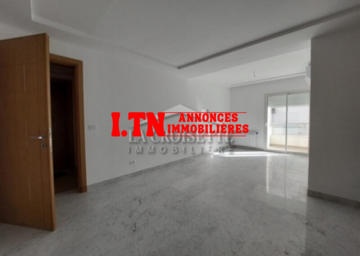 s3 à La Soukra MAL4164