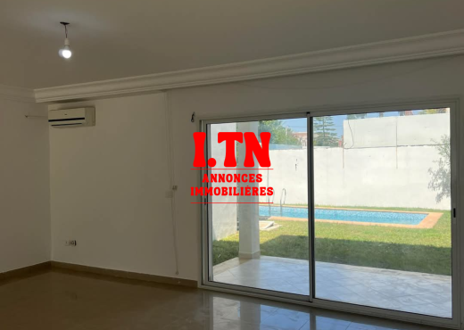 A Vendre Villa S+4 La a Soukra