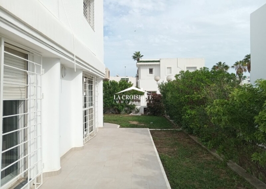 Villa S+4 à La Soukra  ZVL1611