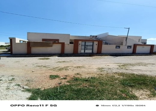 A vendre une belle villa à elhaouaria plage 5 min