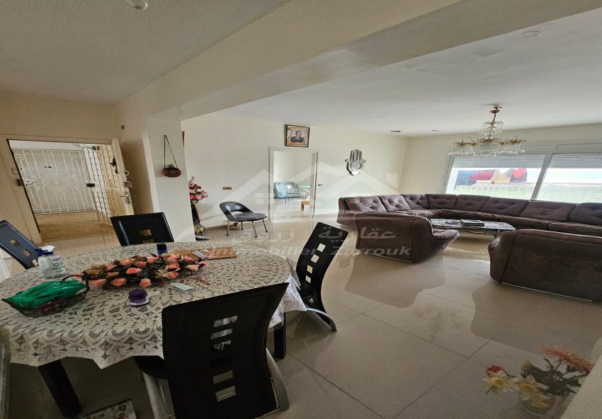 Un appartement avec vue sur mer